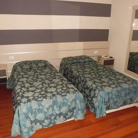 Hotel Nuovo Giardini Bra