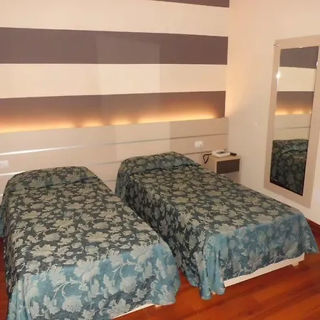 Hotel Giardini 3*
